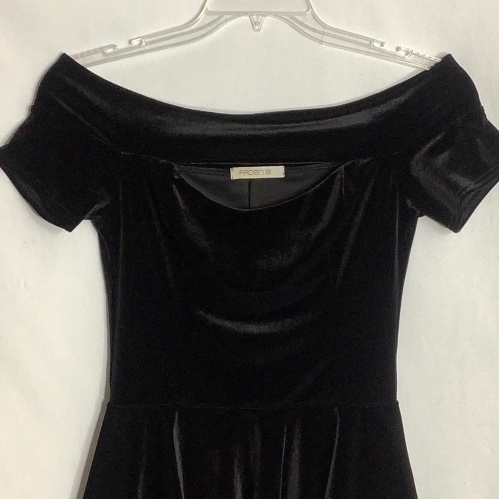 Elegant Black Velvet Peplum Off Shoulder Dress Size M Whimsigoth Vintage - Picture 7 of 16